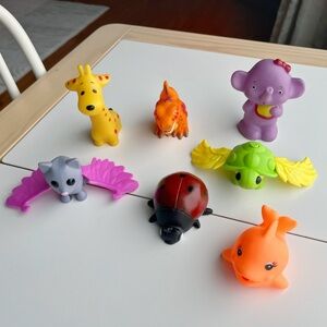 ✨2 for 10$✨ Plastic Animals - Baby / Toddler Toys - Bath Toys